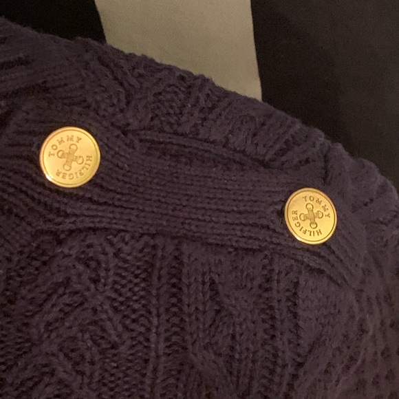 🔥NWT Tommy Hilfiger cableknit navyblue sweater 🔥 - Picture 3 of 8